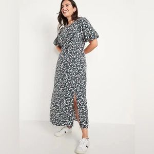 Floral, blue, maxi dress with puff sleeves. Old Navy size M. NWT!